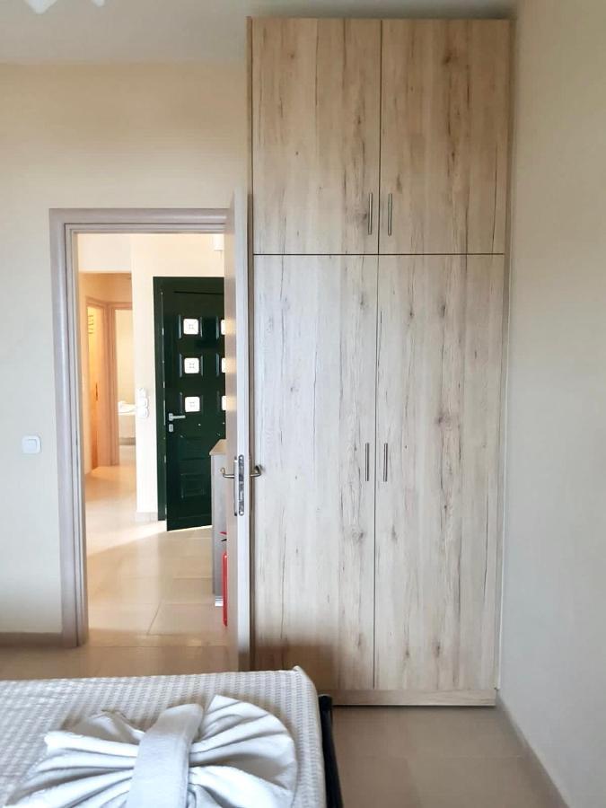 Votsalo Pool Apts 卡拉米 外观 照片