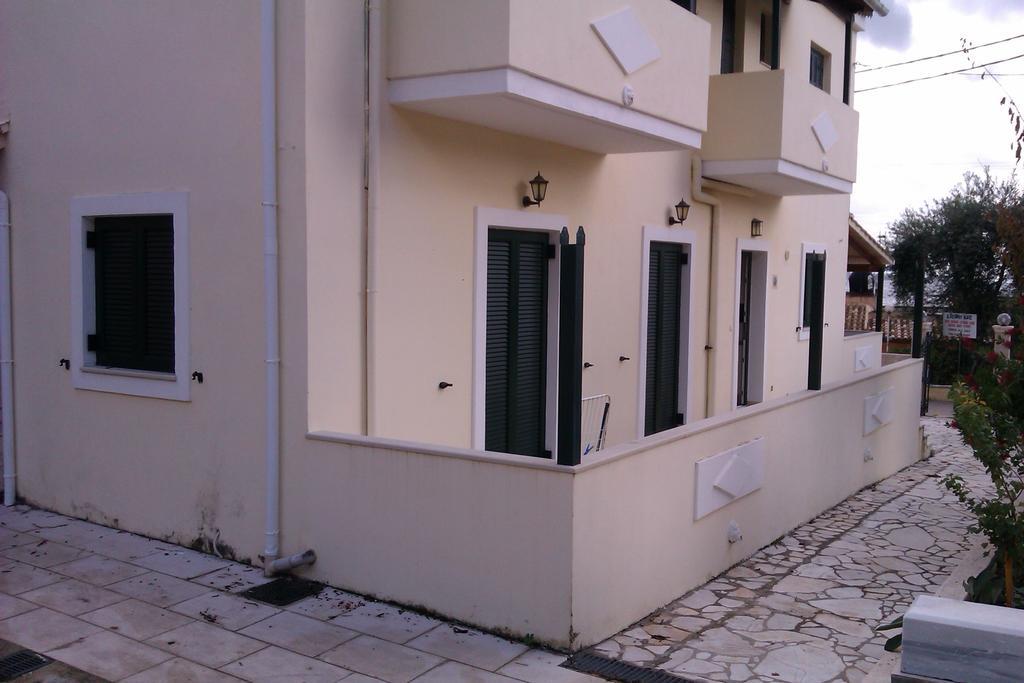Votsalo Pool Apts 卡拉米 外观 照片